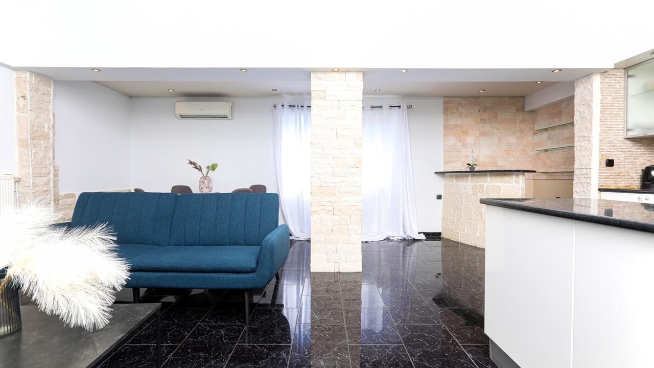 Photo of Livingroom in Tzavros