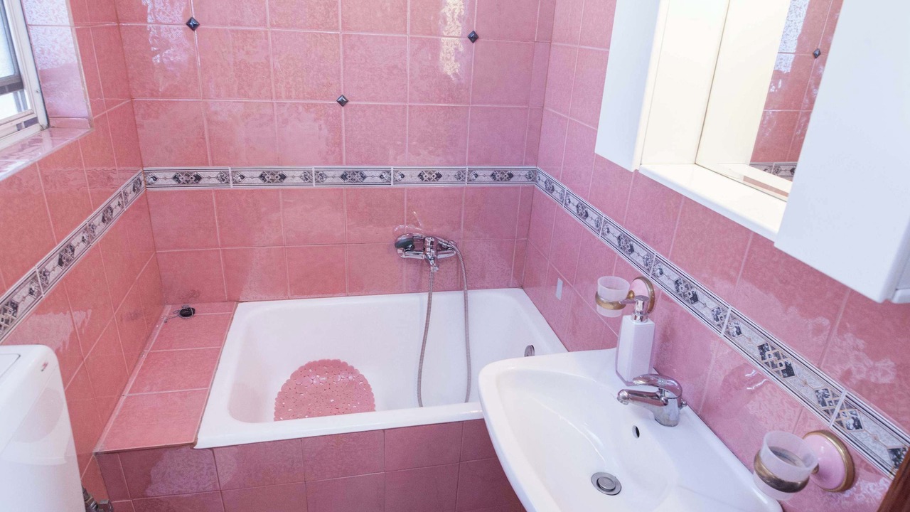 Photo of Bathroom in Peristeri