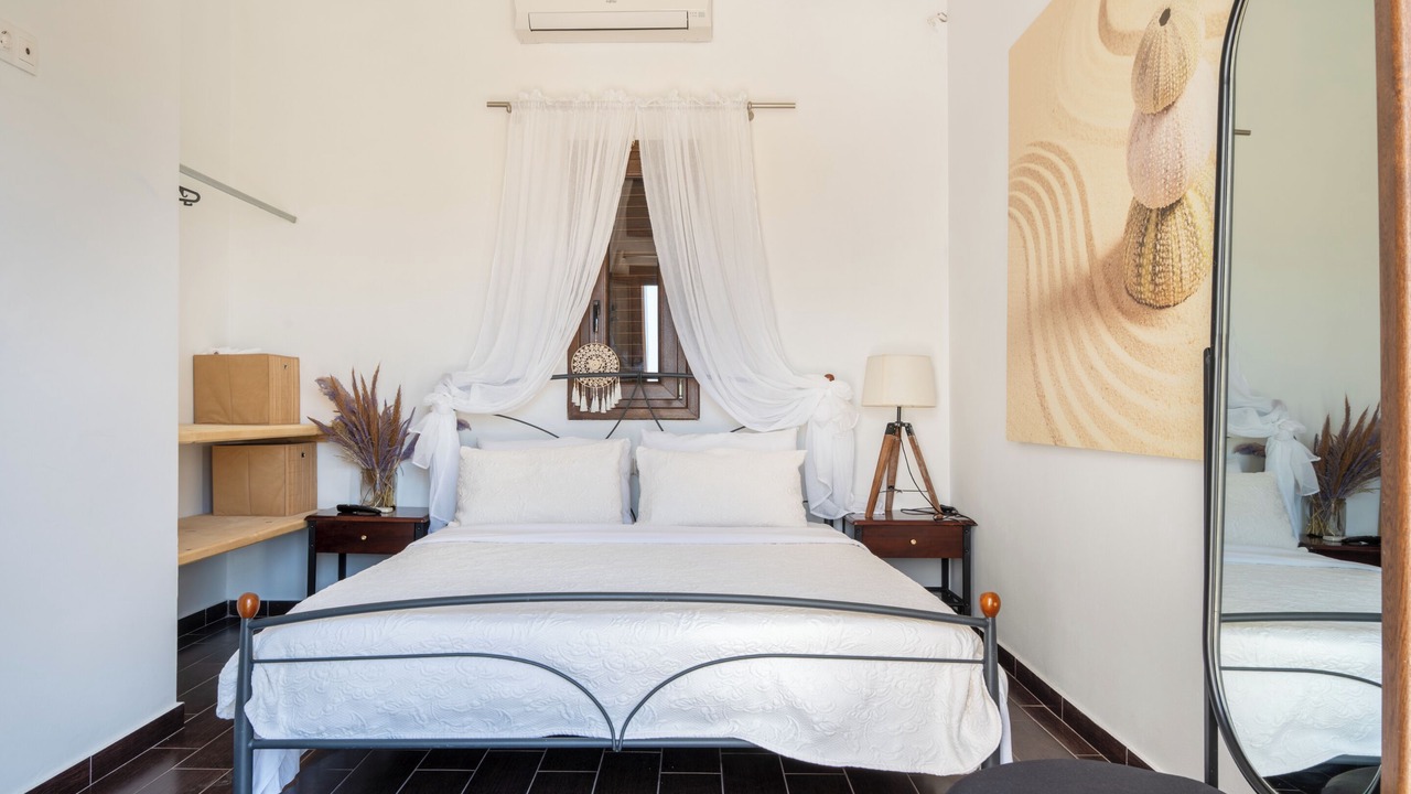 Photo of Bedroom in Ios
