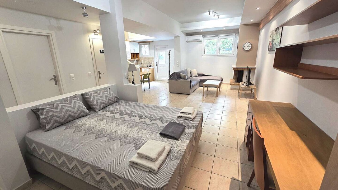 Photo of Bedroom in Marousi