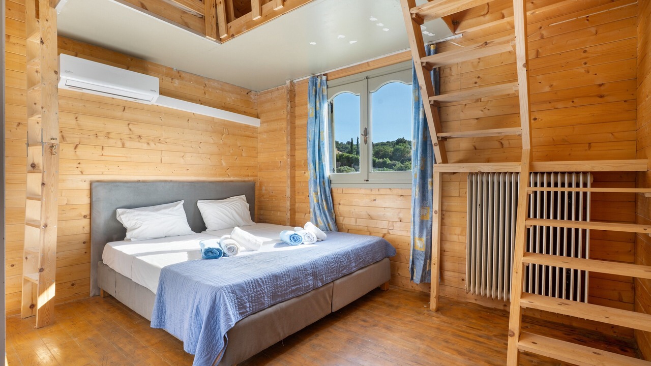 Photo of Bedroom in Kapsaliana