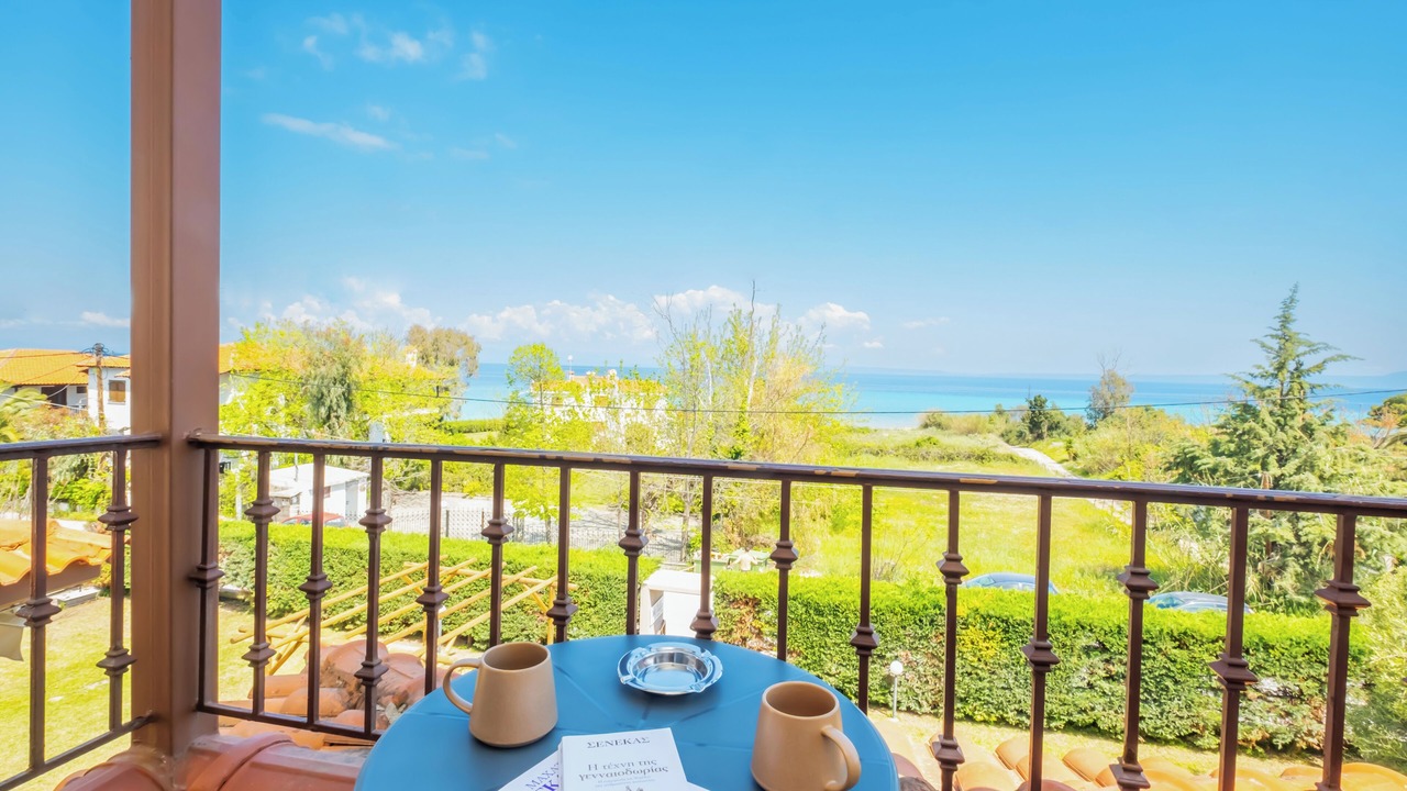 Photo of Patio Balcony in Polichrono