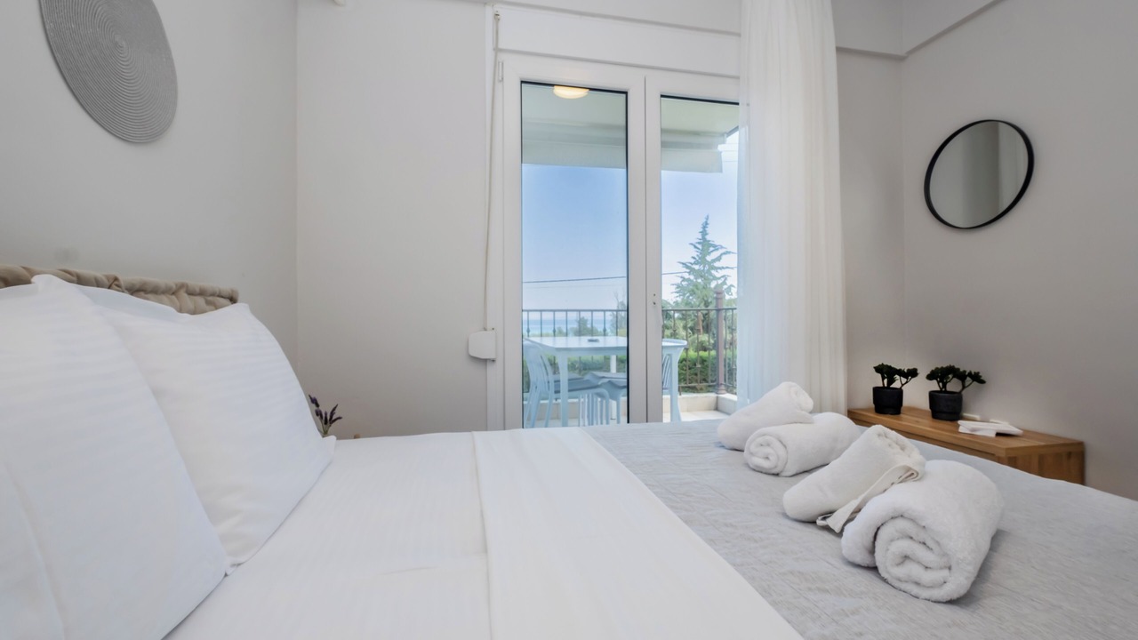 Photo of Bedroom in Polichrono