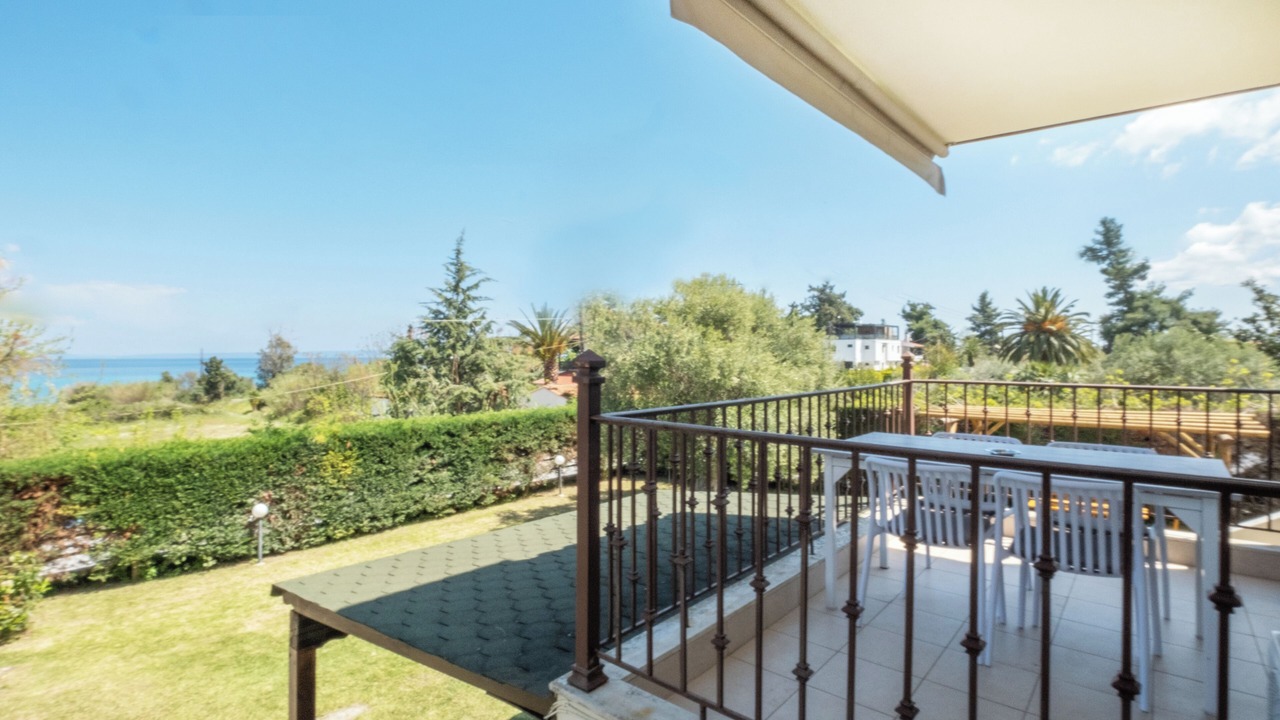 Photo of Patio Balcony in Polichrono