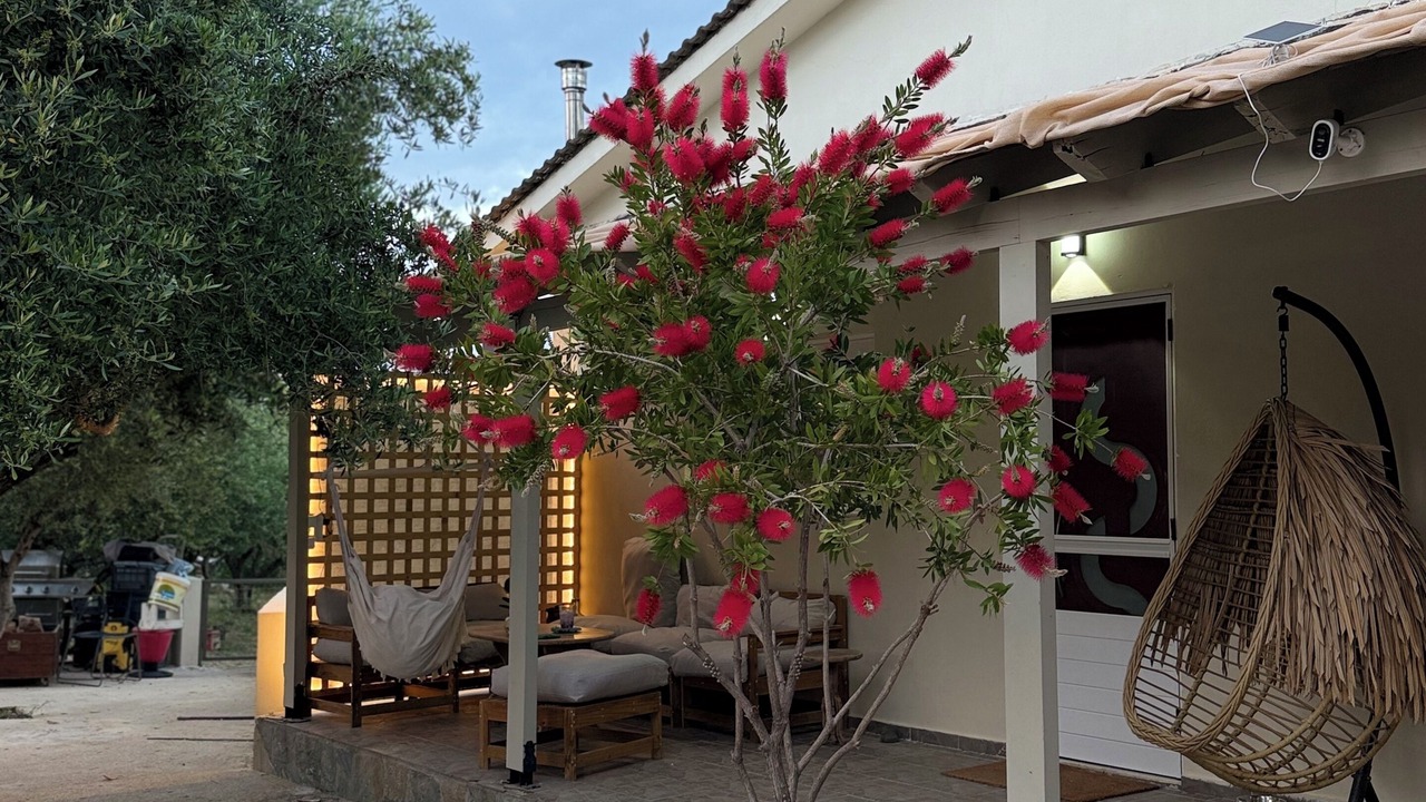 Photo of Patio Balcony in Armenistis