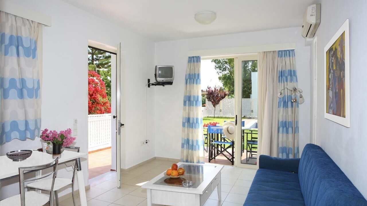 Photo of Livingroom in Platanes