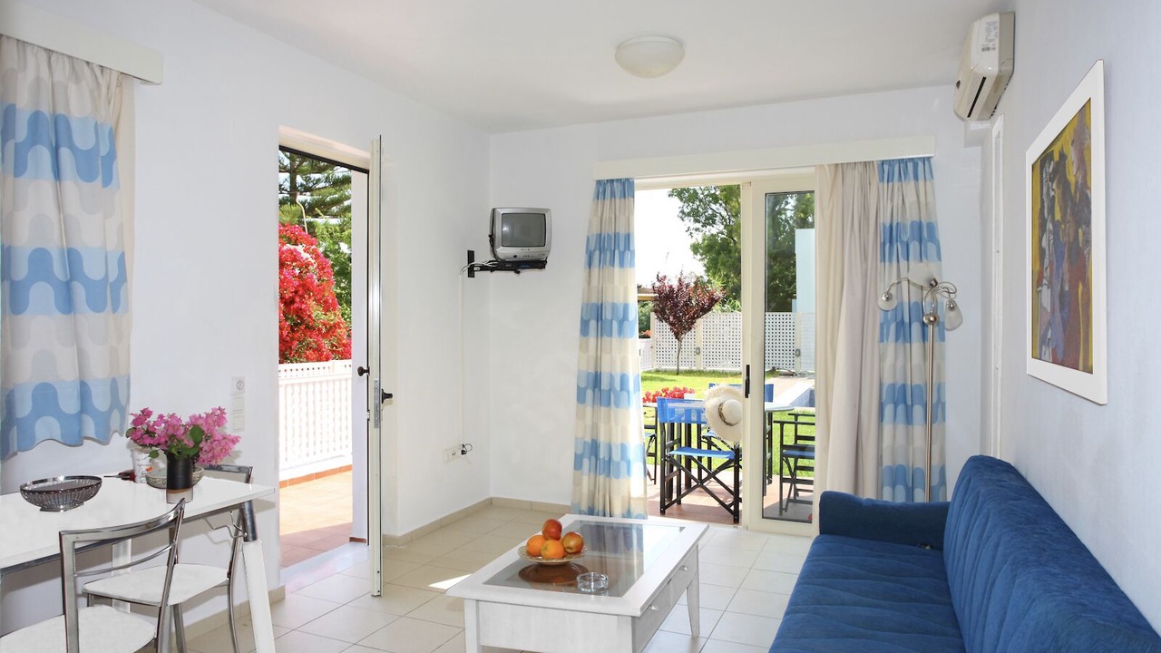 Photo of Livingroom in Platanes