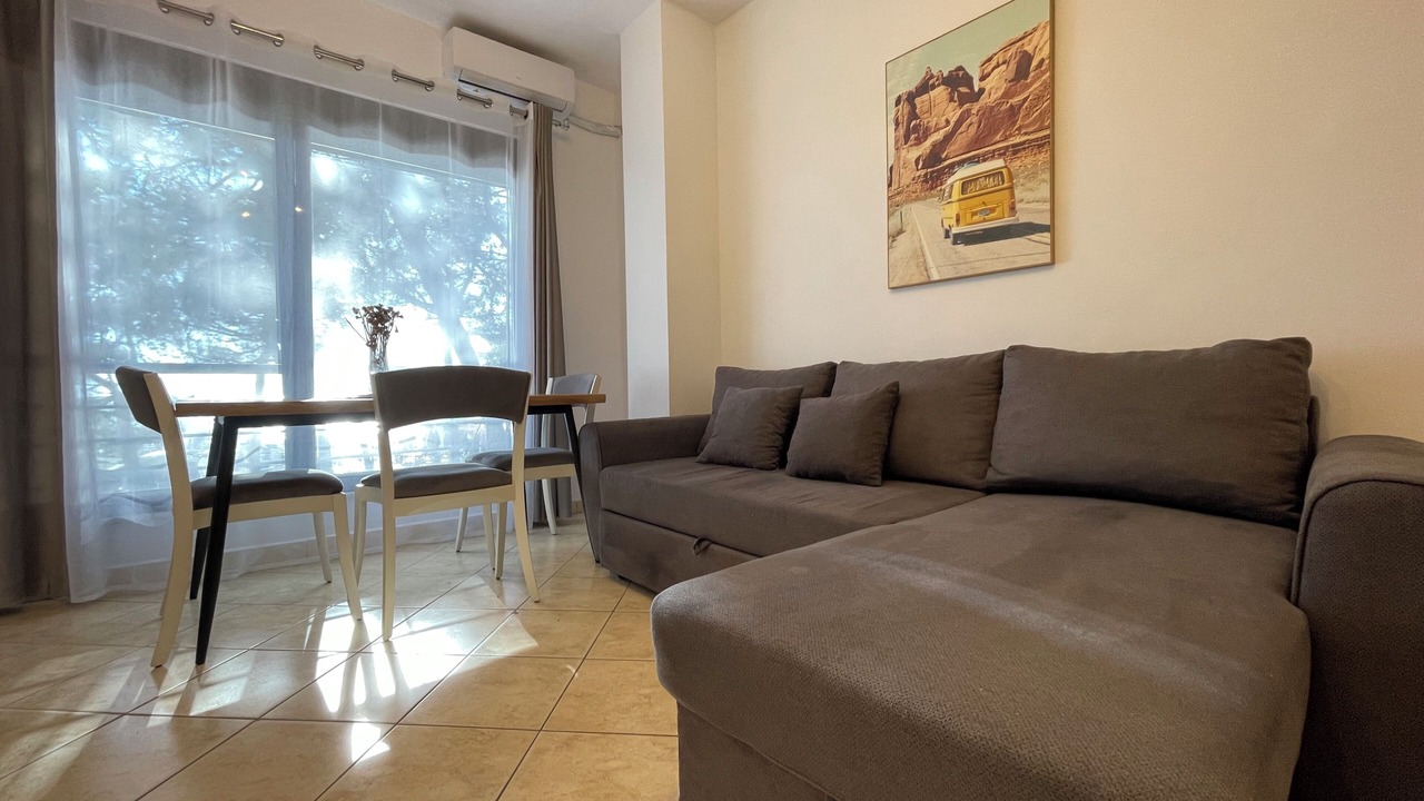 Photo of Livingroom in Golem