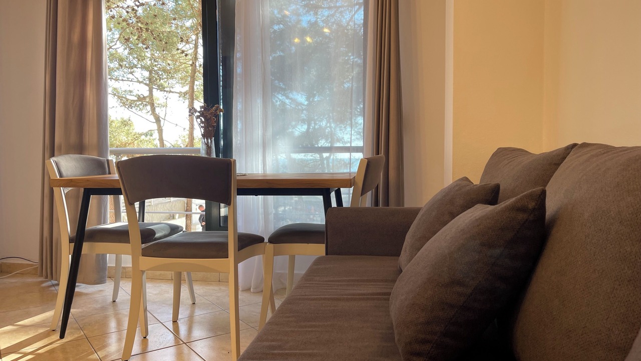 Photo of Livingroom in Golem