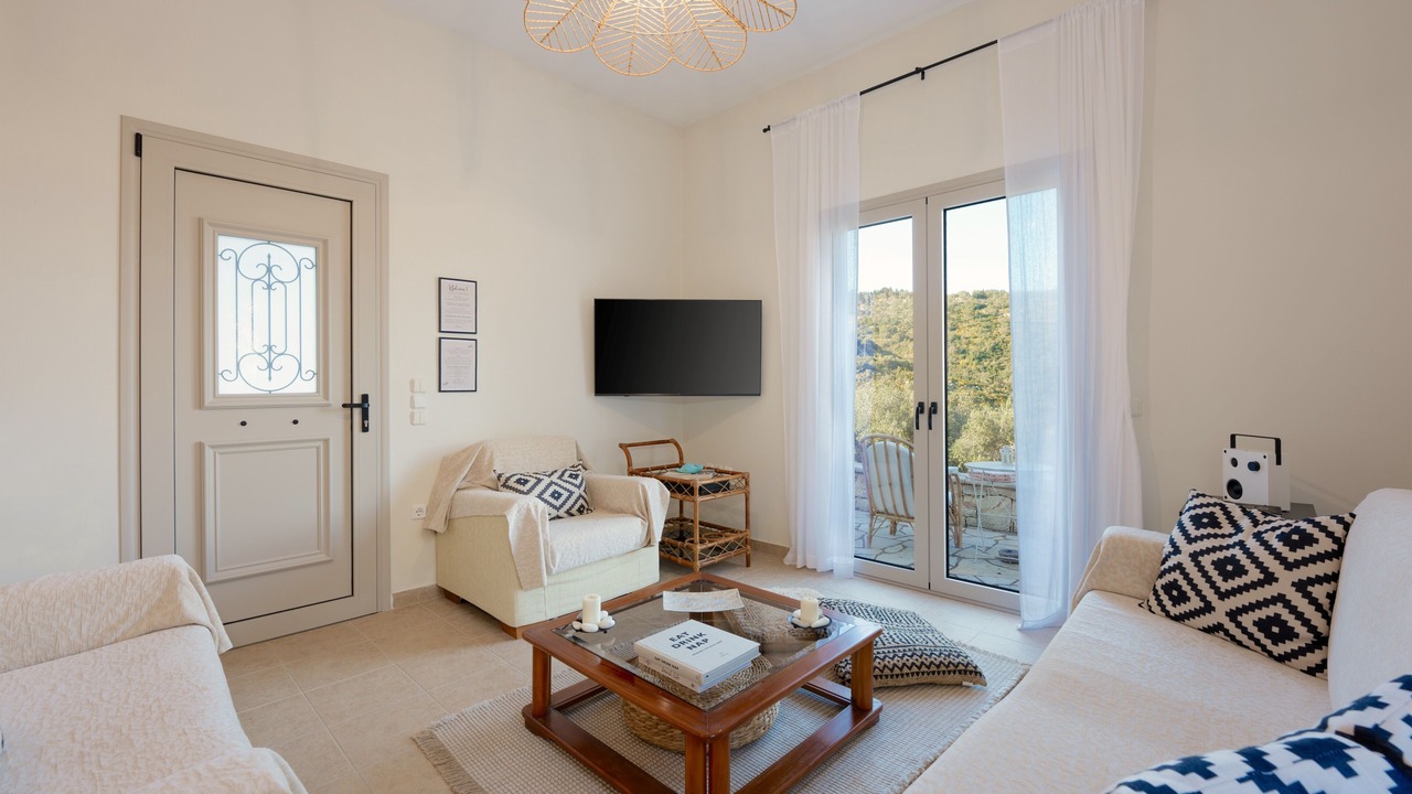 Photo of Livingroom in Mpogdanatika