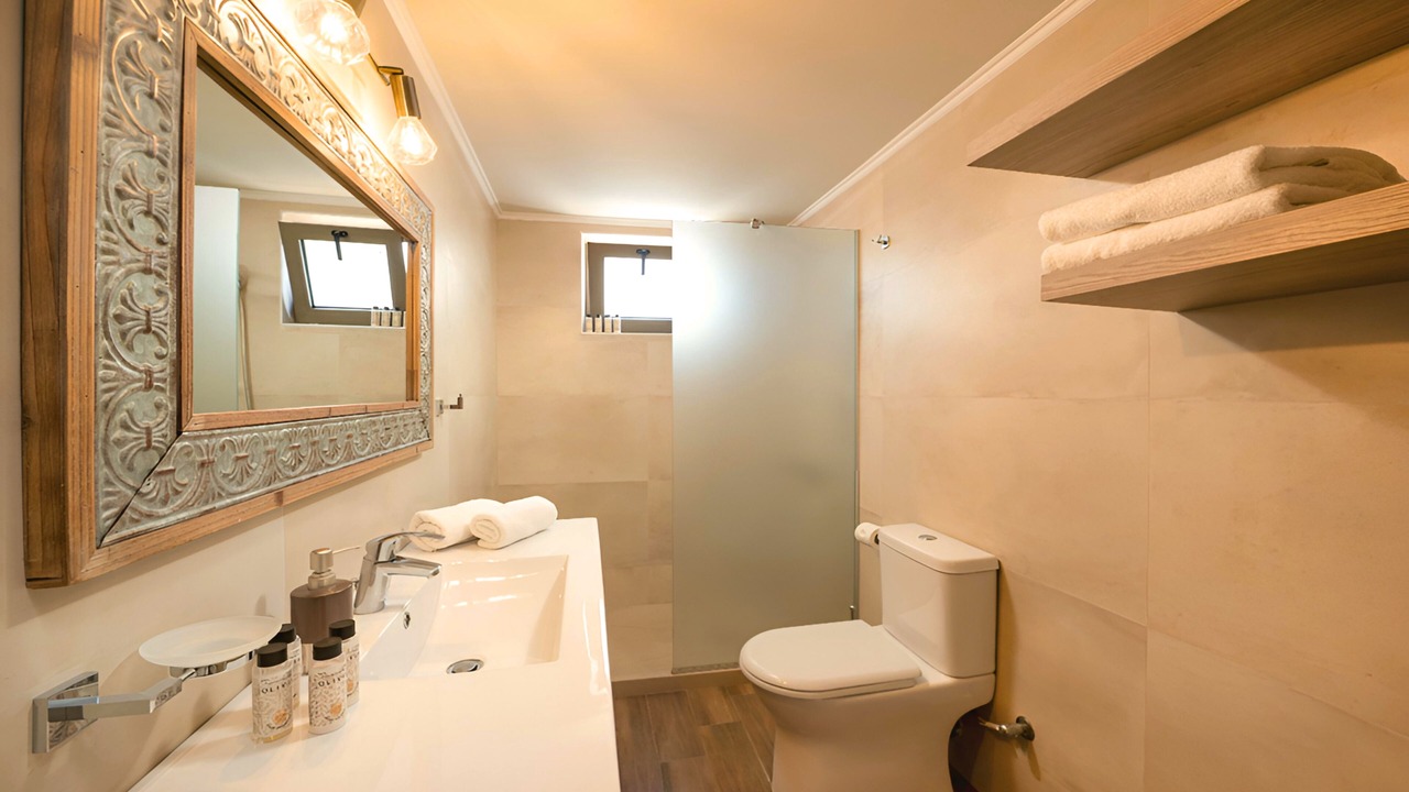 Photo of Bathroom in Pikris