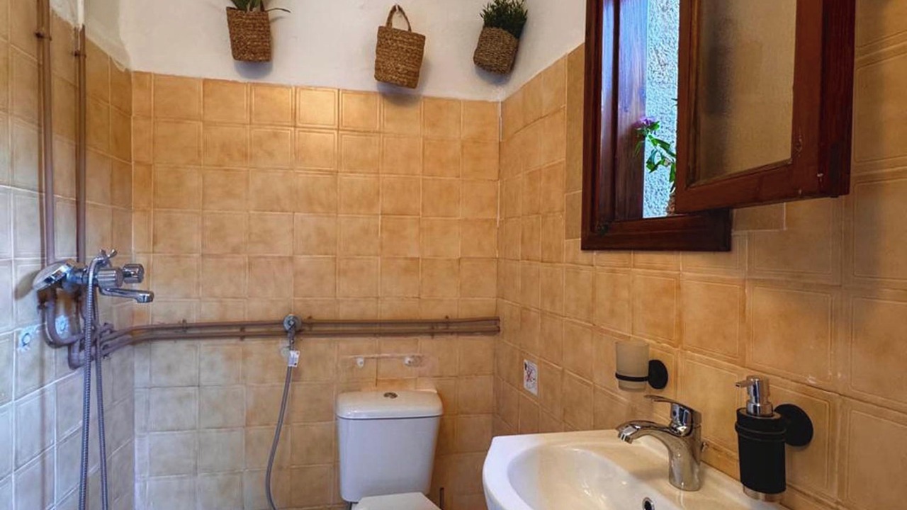Photo of Bathroom in Rhodes Old Town