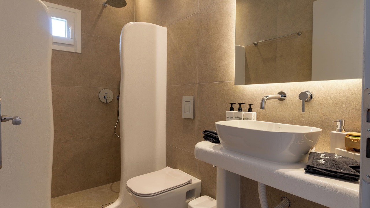 Photo of Bathroom in Perissa