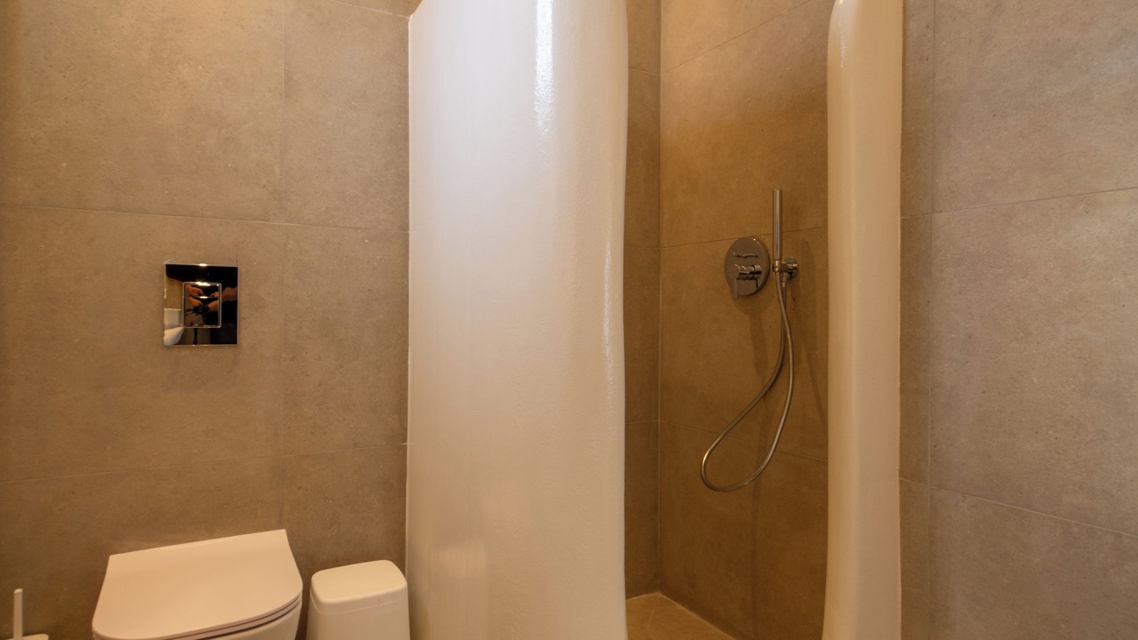 Photo of Bathroom in Perissa