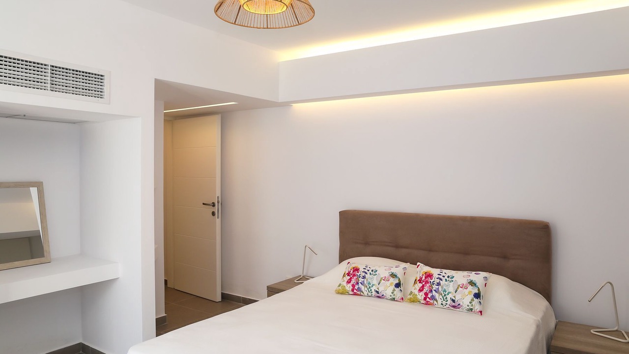Photo of Bedroom in Paleopolis