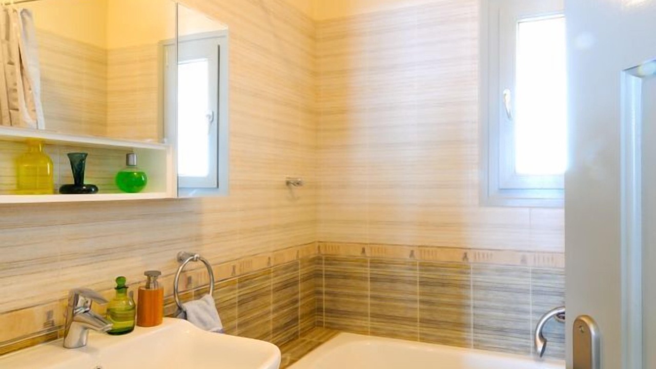Photo of Bathroom in Kea