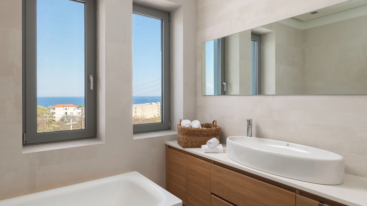 Photo of Bathroom in Rhodes Town