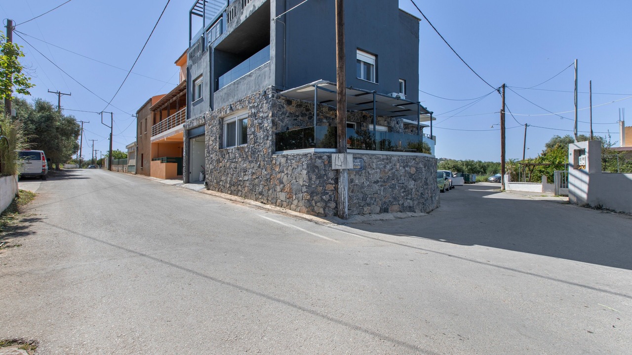 Photo of Outdoor in Perivolia