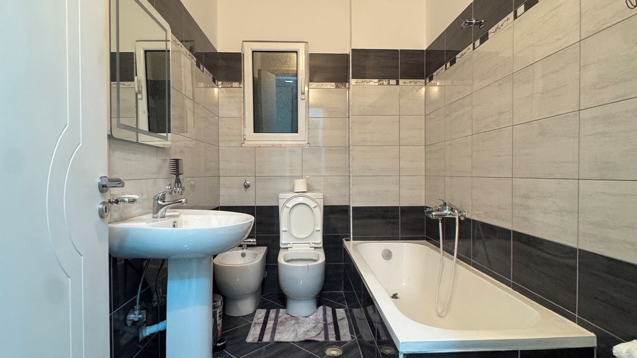 Photo of Bathroom in Aliko
