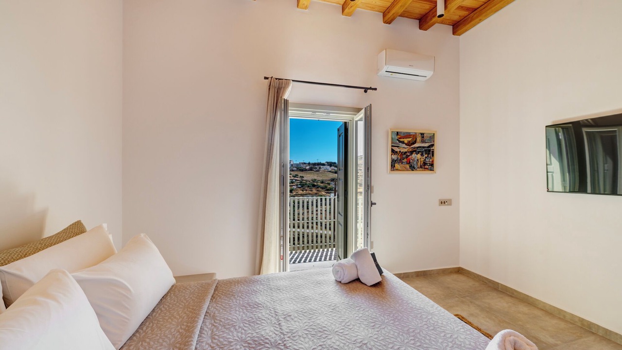 Photo of Bedroom in Ano Siros