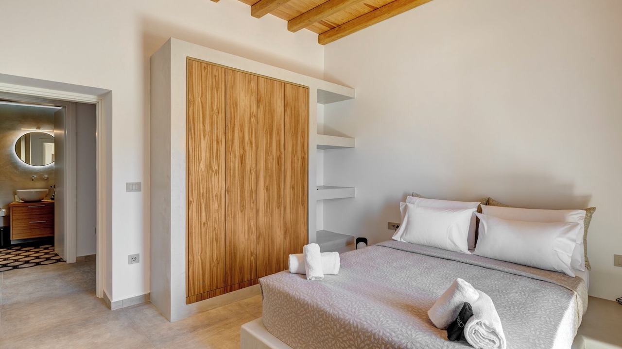 Photo of Bedroom in Ano Siros