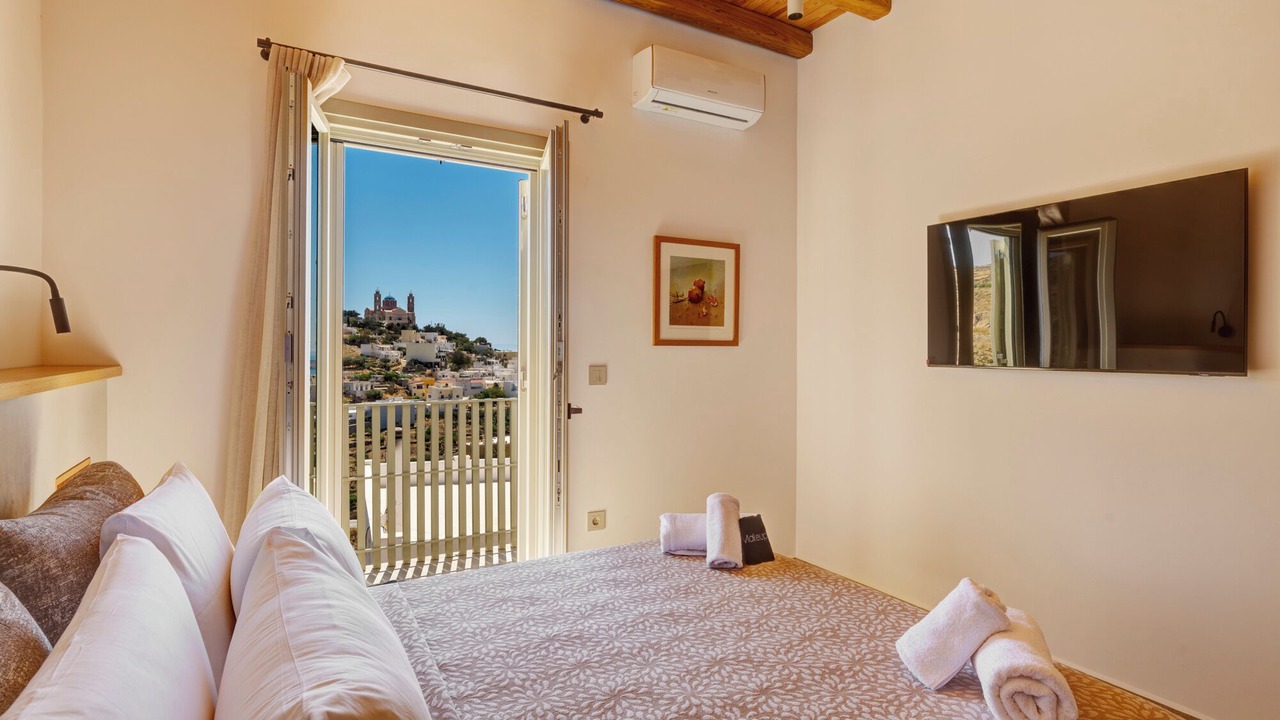 Photo of Bedroom in Ano Siros