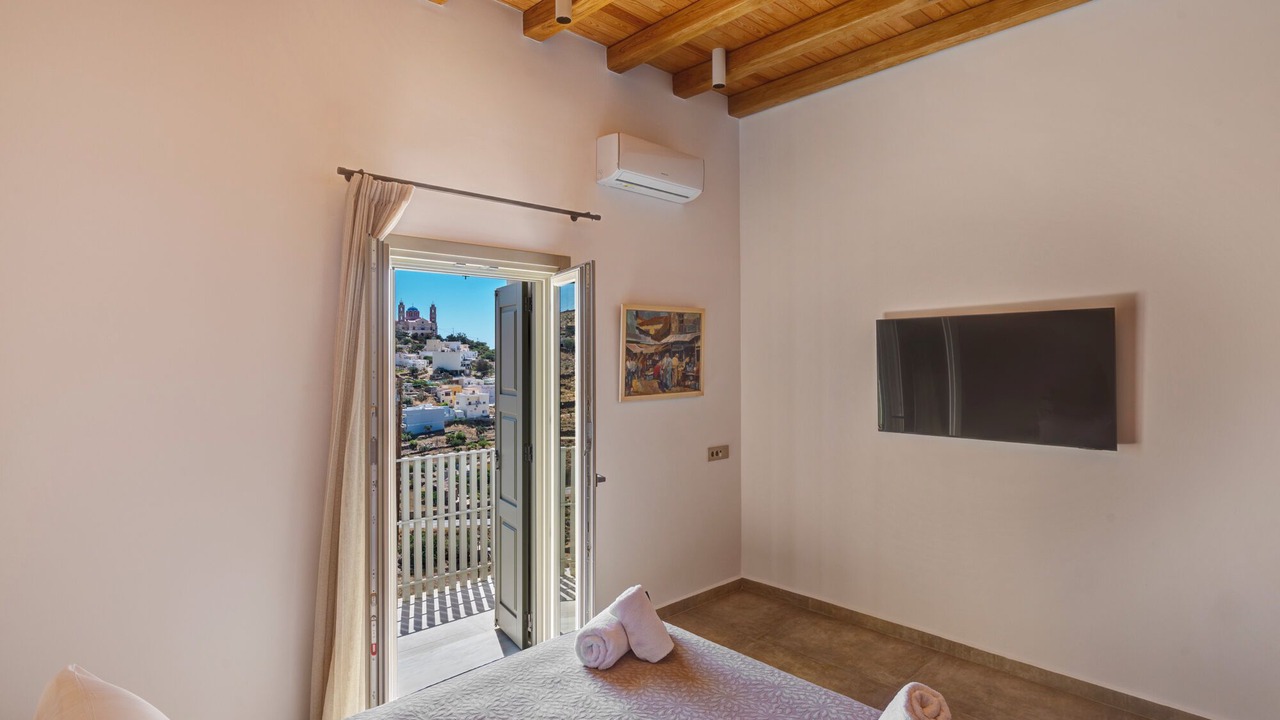 Photo of Bedroom in Ano Siros