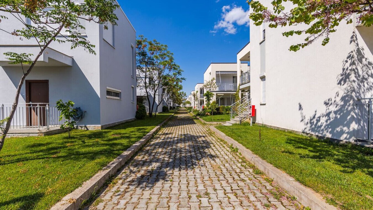 Photo of Outdoor in Sakës