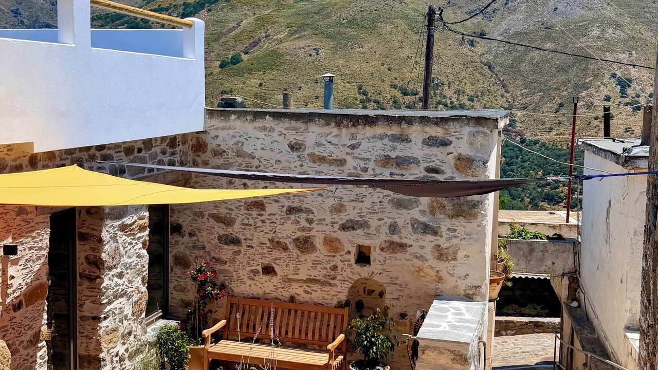 Photo of Patio Balcony in Livadia