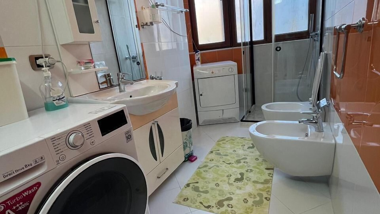 Photo of Bathroom in Golem