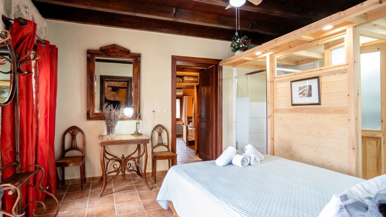 Photo of Bedroom in Anatoli