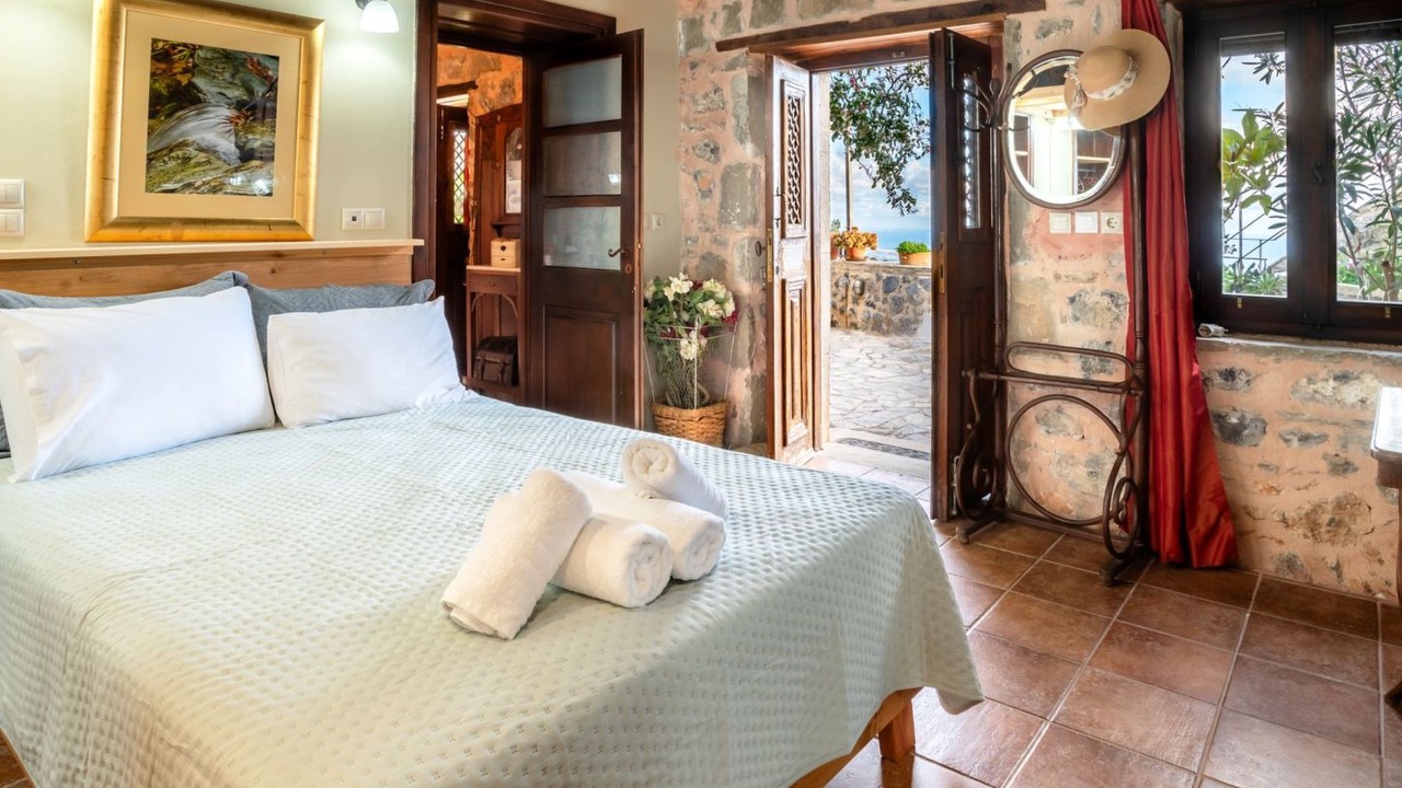 Photo of Bedroom in Anatoli