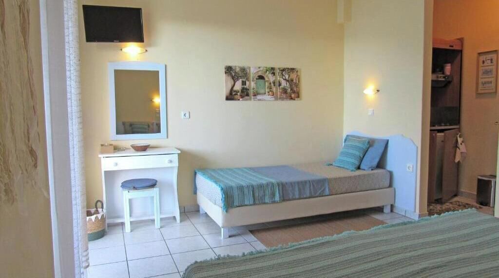 Photo of Bedroom in Golden Beach