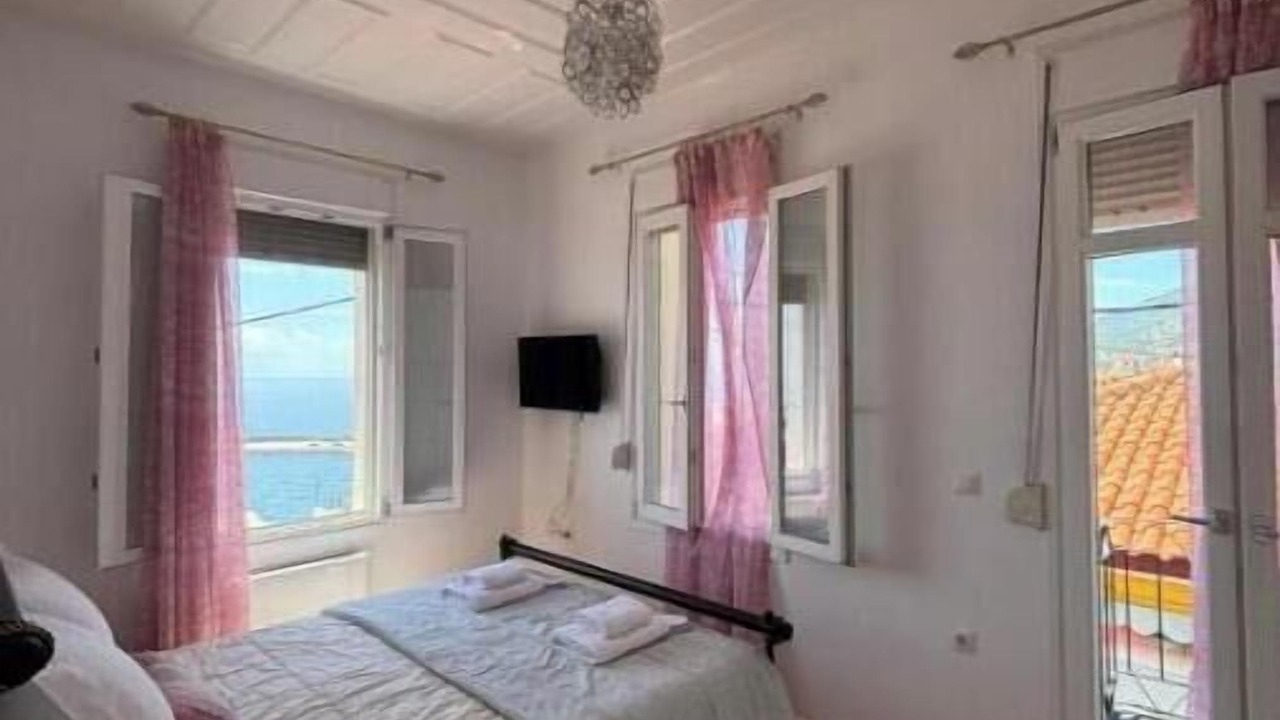 Photo of Bedroom in Plomari