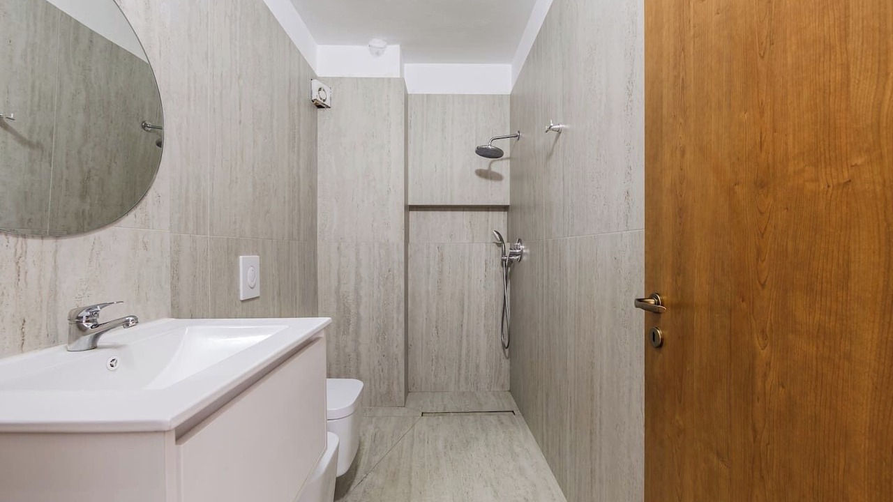 Photo of Bathroom in Orikum