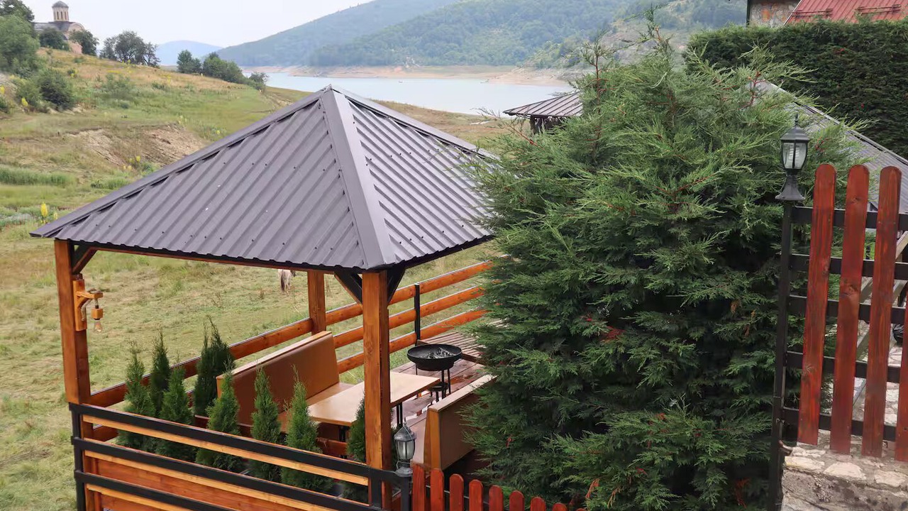 Photo of Outdoor in Restelicë