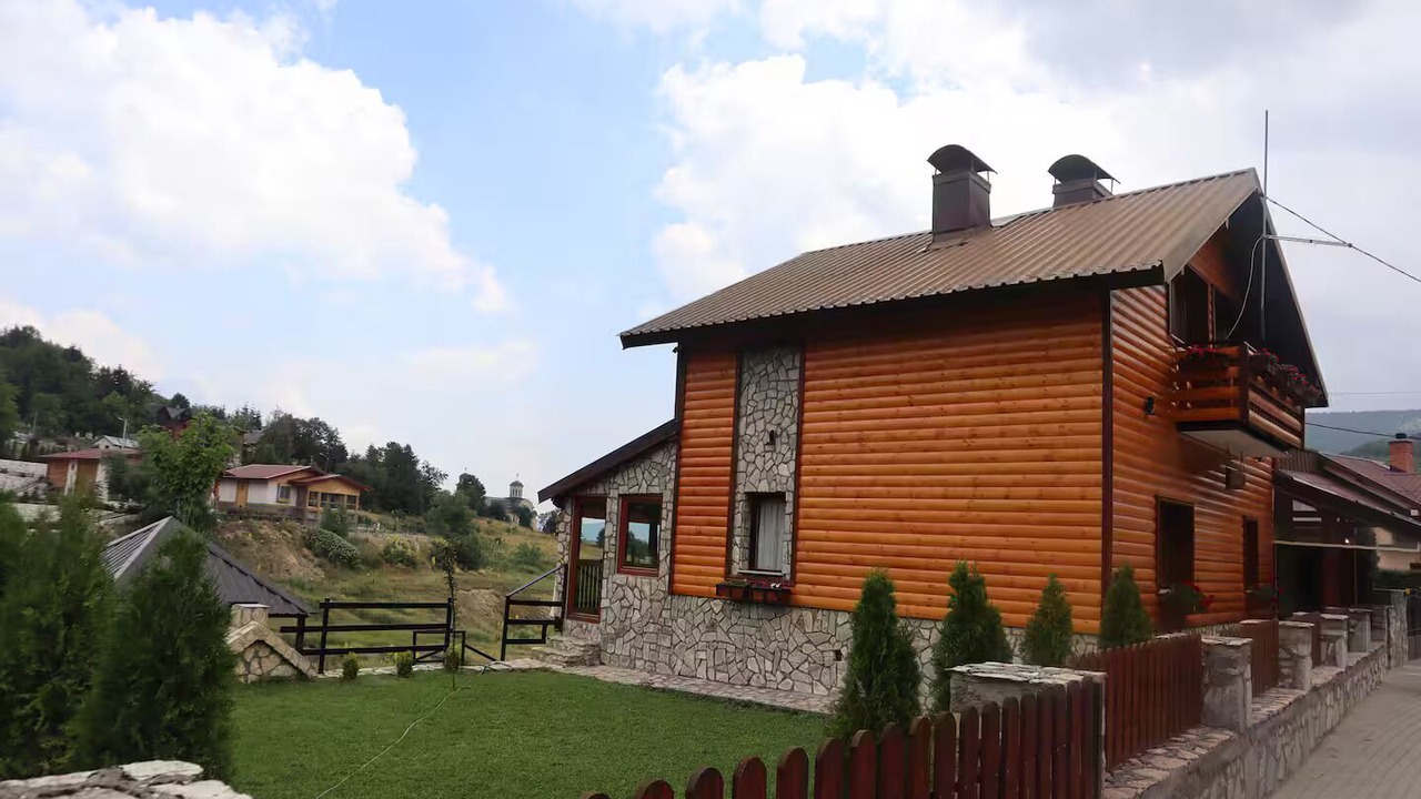 Photo of Outdoor in Restelicë