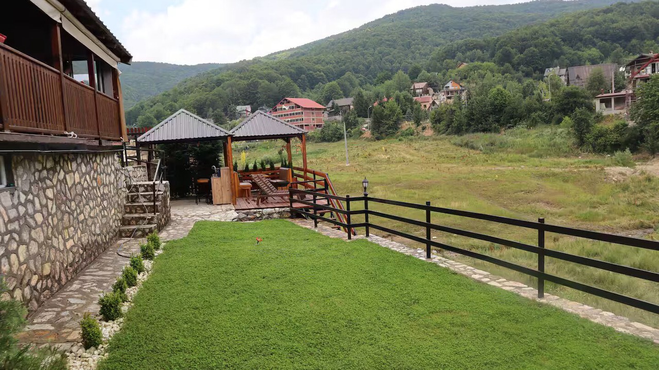 Photo of Outdoor in Restelicë