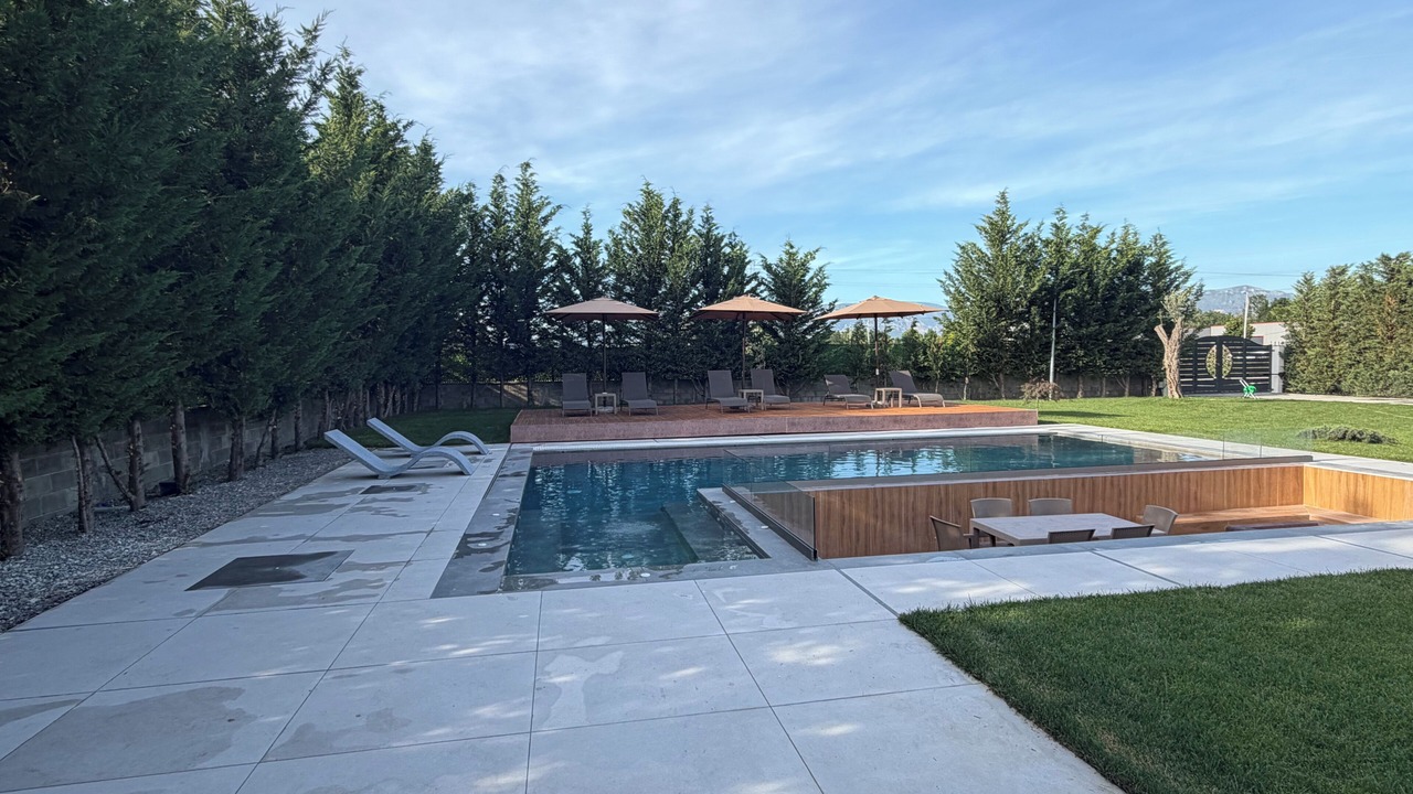 Photo of Outdoor in Rade