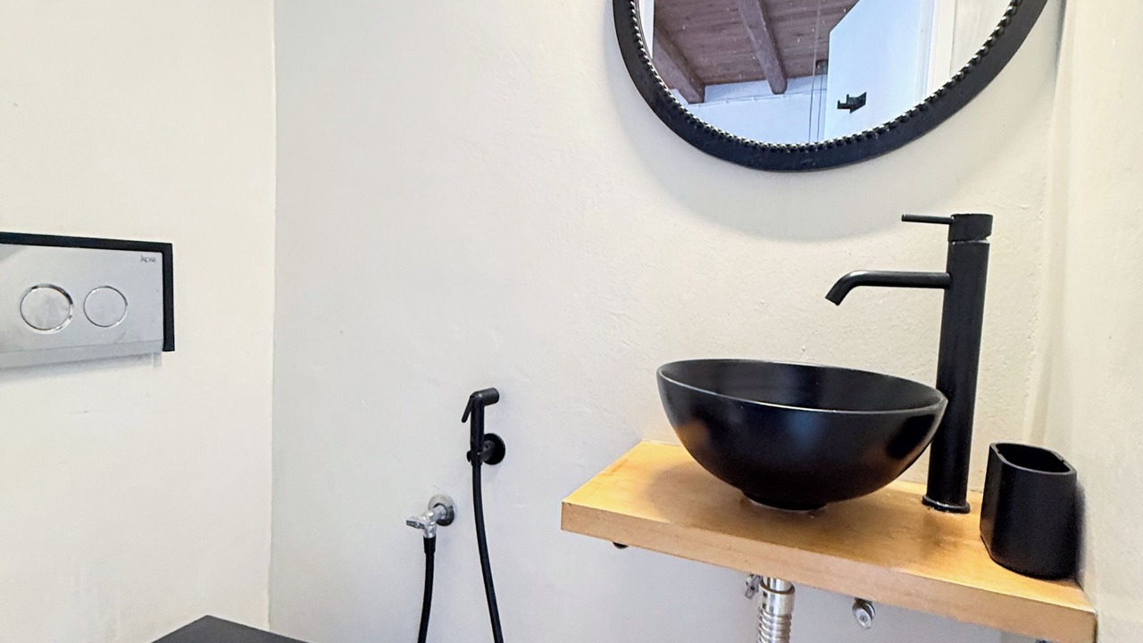 Photo of Bathroom in Tripiti