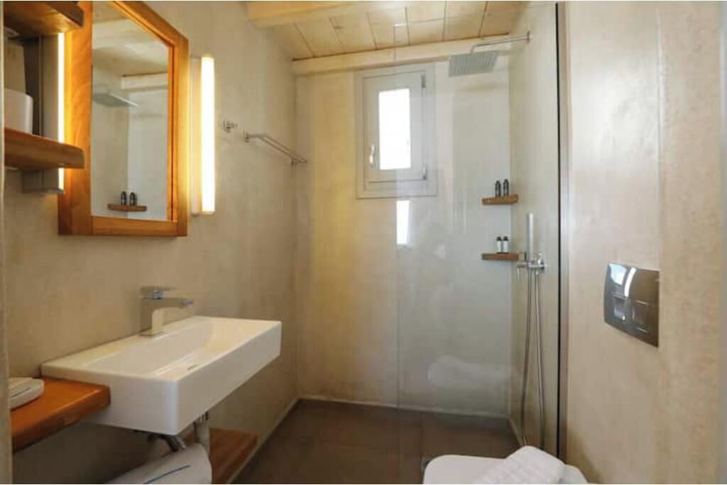 Photo of Bathroom in Agios Stefanos
