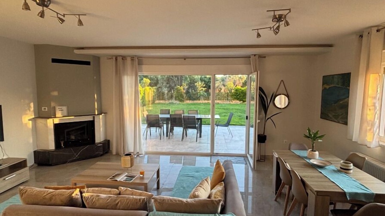 Photo of Livingroom in Nea Propontida
