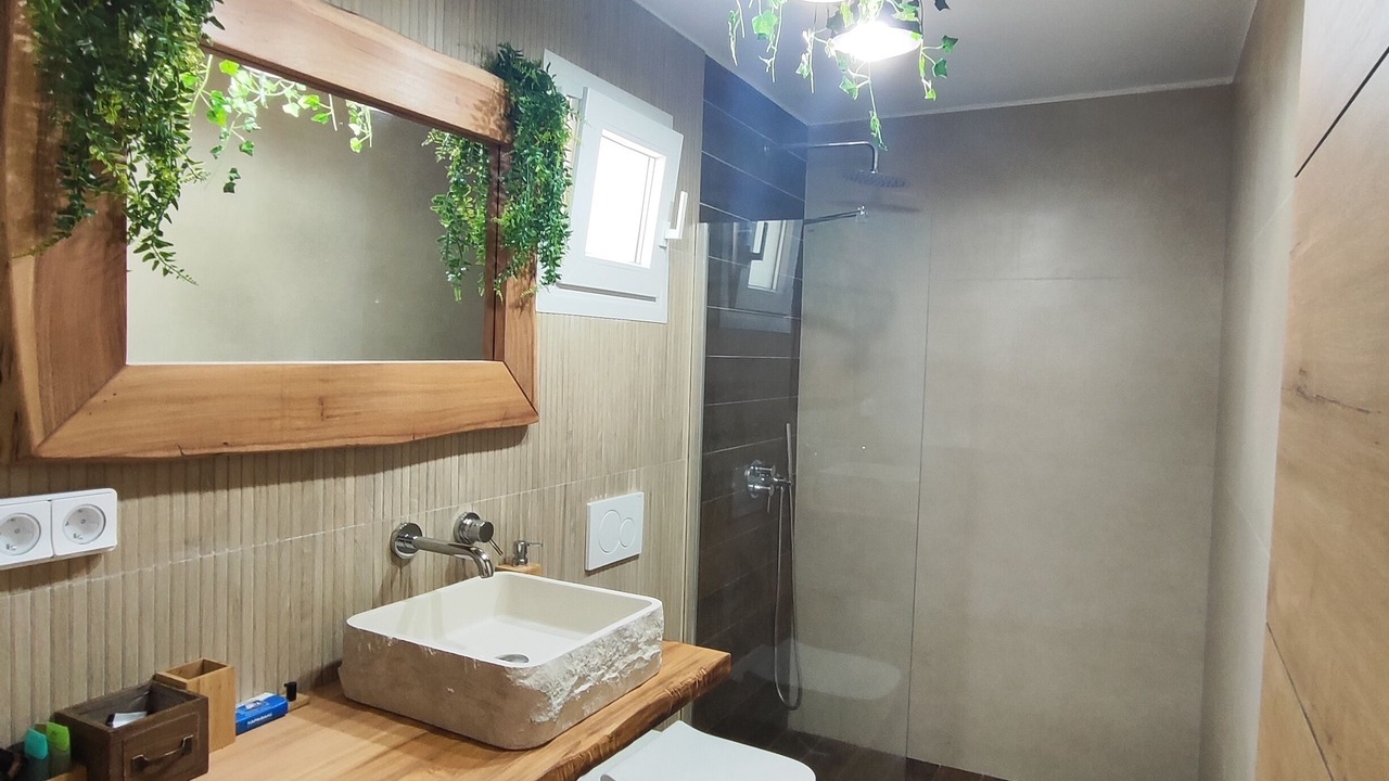 Photo of Bathroom in Naxos