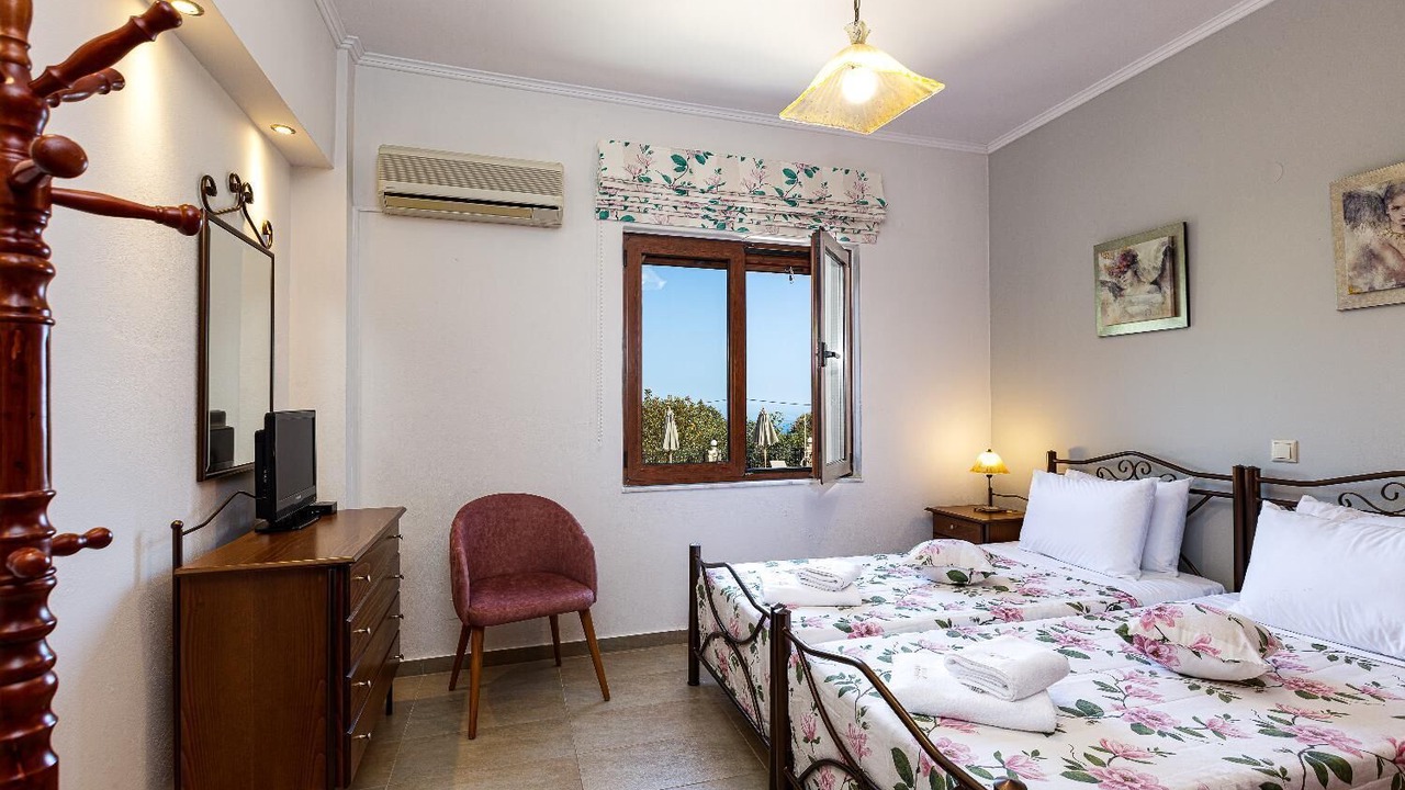 Photo of Bedroom in Atsipópoulon