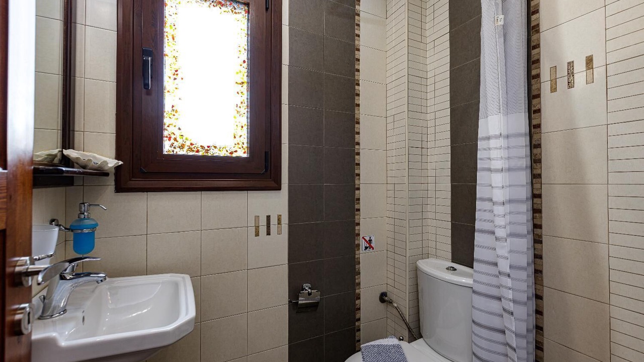 Photo of Bathroom in Atsipópoulon
