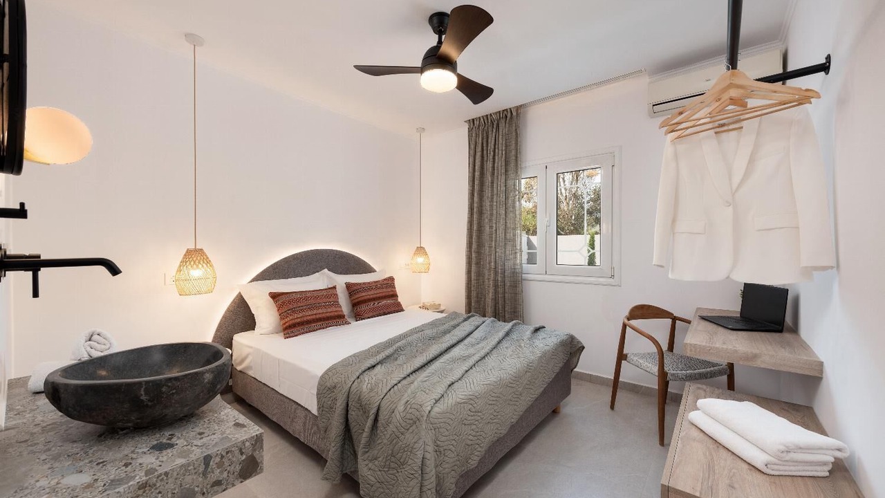 Photo of Bedroom in Paralia Kourna