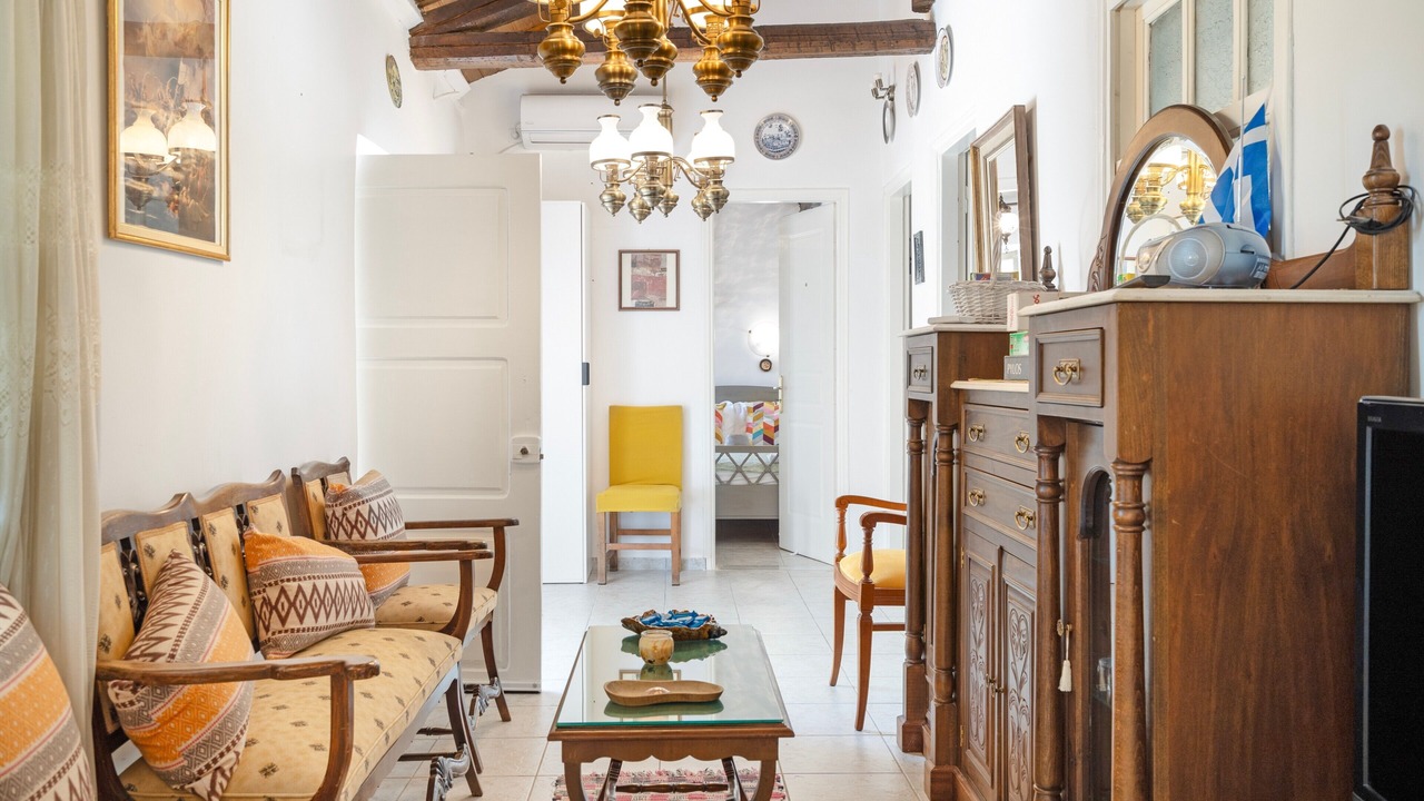 Photo of Livingroom in Aigialeia