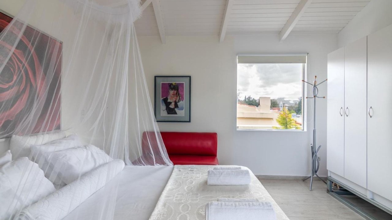 Photo of Bedroom in Armenoi