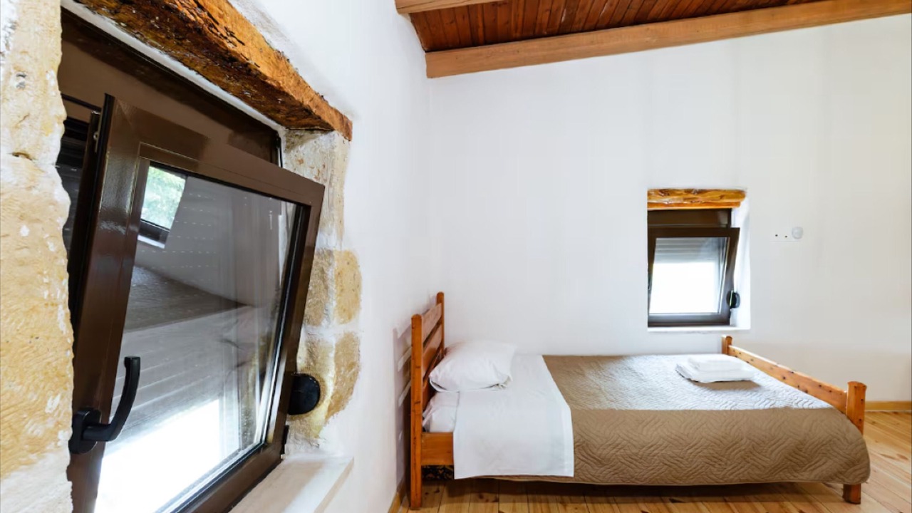 Photo of Bedroom in Pemonia