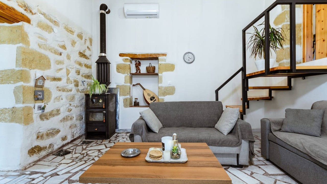 Photo of Livingroom in Pemonia